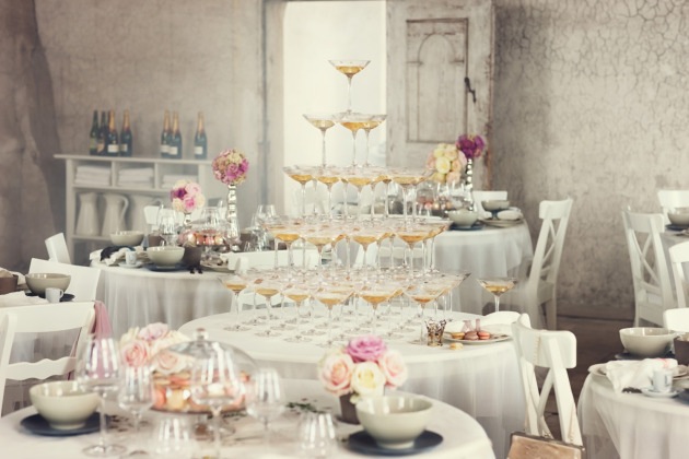 Champagne GlassesLo BjulrulfCamille Styles Events