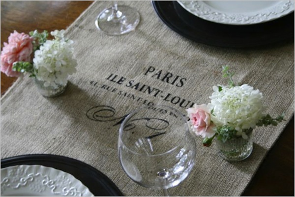 J'adore these Frenchinspired table runners spotted over on The Wedding 